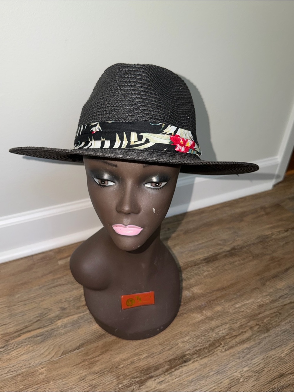 Women’s Black Wide-Brim Straw Fedora with Floral Band 💓 NWT